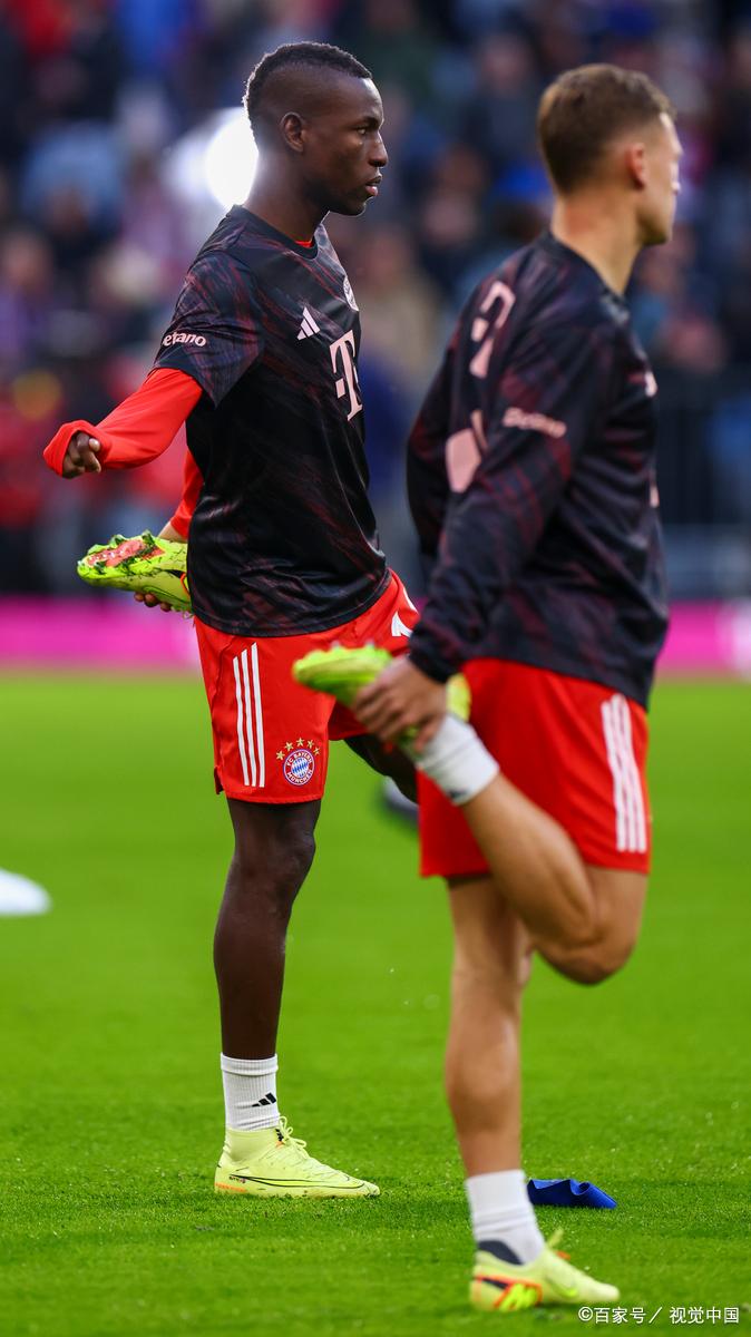 博彩平台网址大全-女孩陷入泥潭流沙沼泽